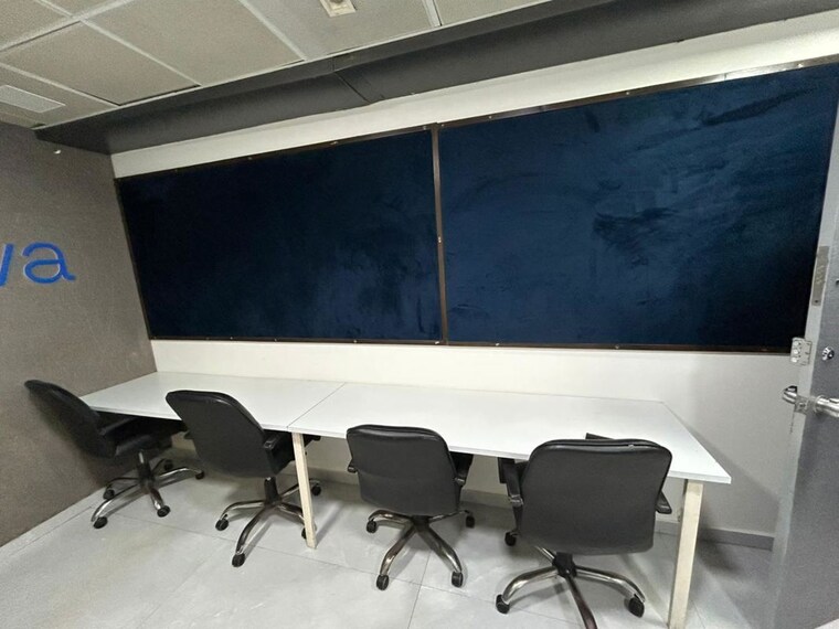 Team Area, sola Commercial Office Space 1225 Sq.Ft. In Sola Ahmedabad 10629353