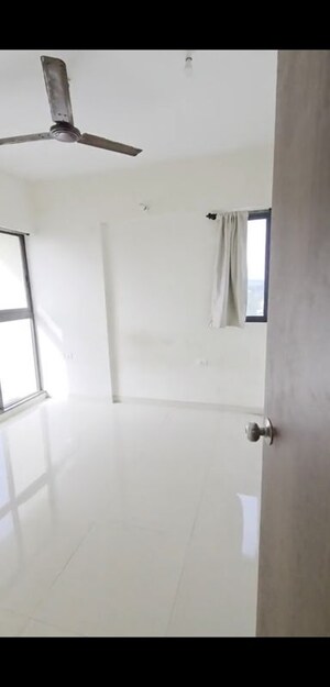 Bathroom in 2 BHK Apartment at Lodha Casa Supremo, Mira Road East – for Rent