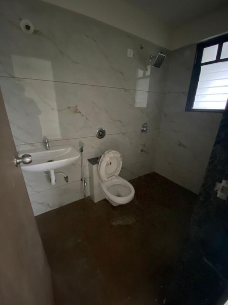 Bathroom, blue-pearl-204-blue-paradise 3 Bedroom 1638 Sq.Ft. Apartment In Baner Pune 10629411