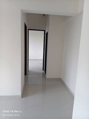 Room in 2 BHK Apartment at Vedant Sumeet Elite, Balkum Pada – for Rent