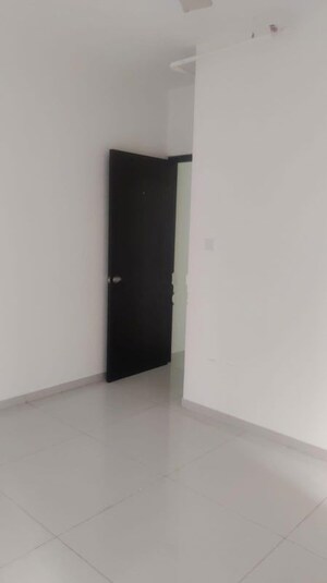Room in 2 BHK Apartment at Kolte Patil Life Republic R 10, Hinjewadi – for Rent