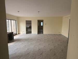 Room in 3 BHK Apartment at Dorabjee Classic, Koregaon Park – for Sale