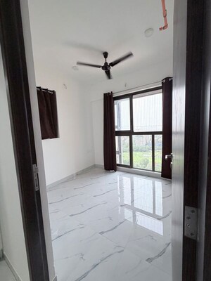 Room in 1 BHK Apartment at Raymond Ten X Habitat, Pokhran Road No Two – for Rent