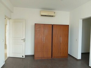 Room in 2 BHK Builder Floor at Sector 22 – for Rent