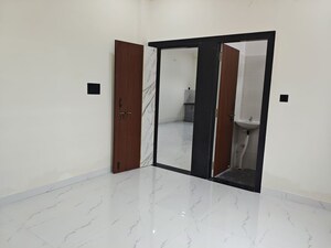 Room in 4 BHK Villa at Patel Nagar – for Sale