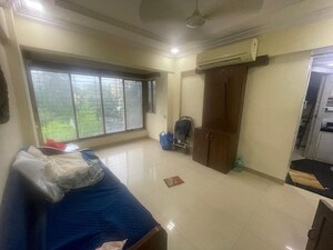 2 BHK Apartment For Rent in Bandra West