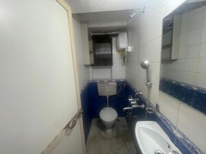 Washroom in 2 BHK Apartment at Bandra West – for Rent
