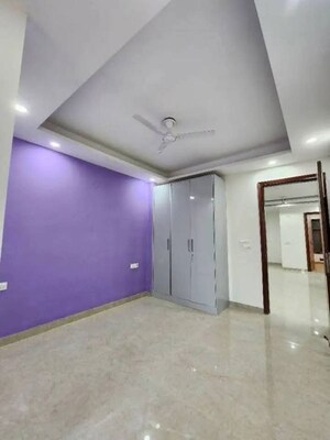 Room in 3 BHK Apartment at Saket – for Rent