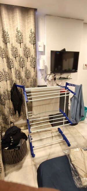 Team Area in 1 BHK Apartment at Mistry Chamber, Colaba – for Rent