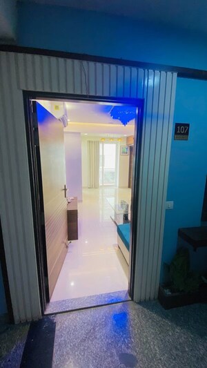 Room in 2 BHK Apartment at Apeksha Gokul Vatika, Gandhi Path – for Rent