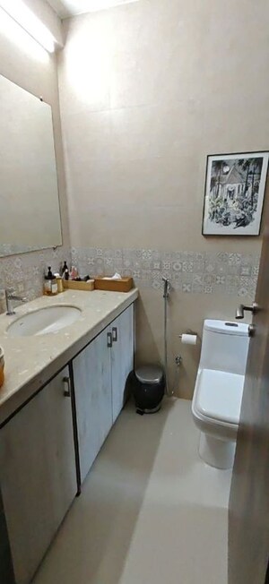 Washroom in 2 BHK Apartment at Bandra West – for Rent
