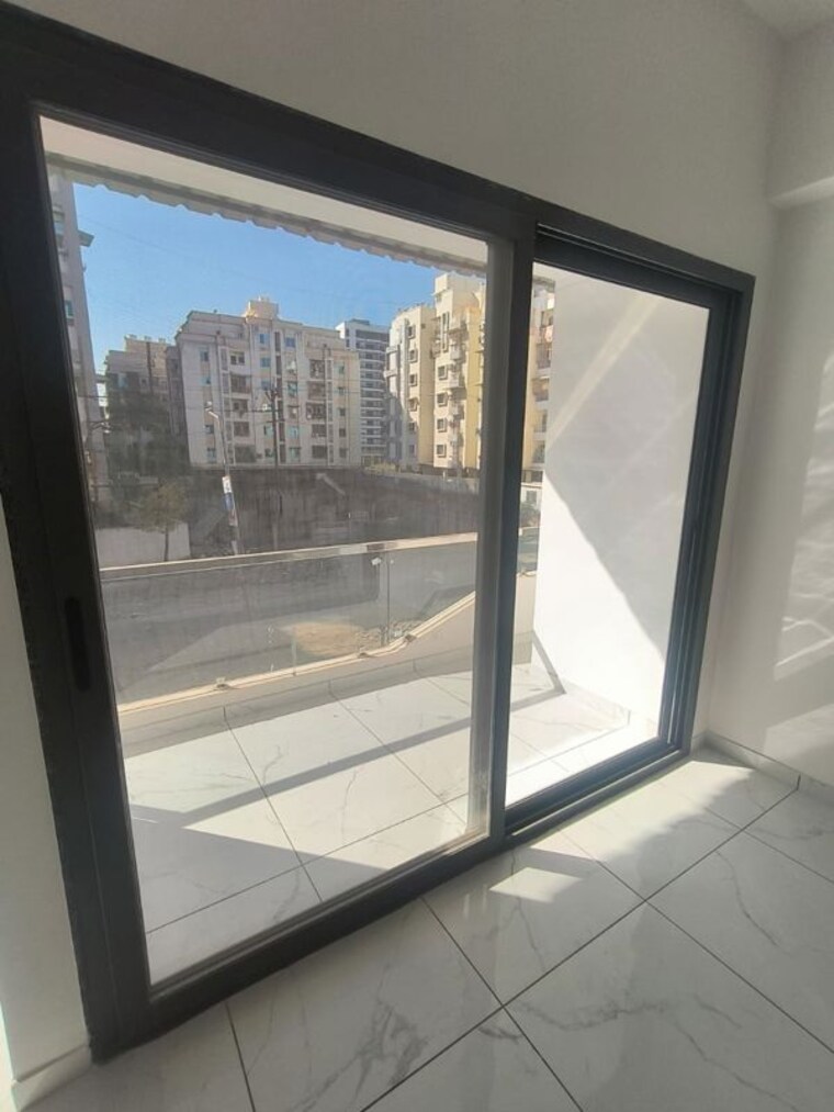 Balcony, caladium-green 3 Bedroom 1006 Sq.Ft. Apartment In Bhayli Vadodara 10629597