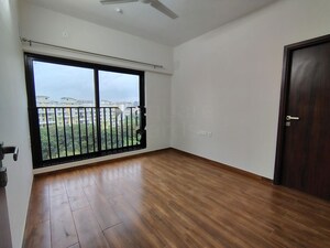 Room in 2 BHK Apartment at Duville Riverdale Grove, Kharadi – for Rent