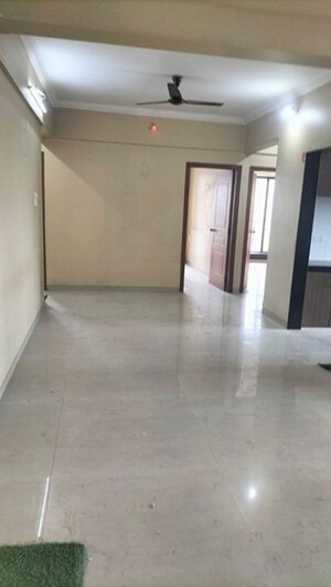 Living Room in 3 BHK Apartment at Chembur – for Rent