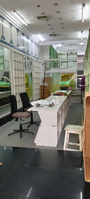 Team Area in  Showroom at Marine Drive – for Rent