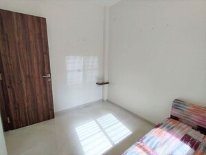 Room in 1.5 BHK Apartment at Bandra West – for Rent