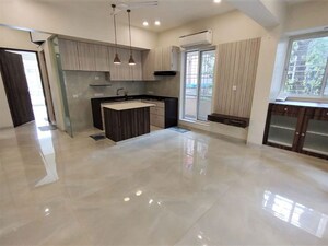 1.5 BHK Apartment For Rent in Bandra West