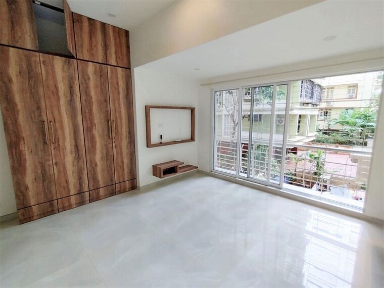 Room, bandra west 1.5 Bedroom 600 Sq.Ft. Apartment In Bandra West Mumbai 10629659