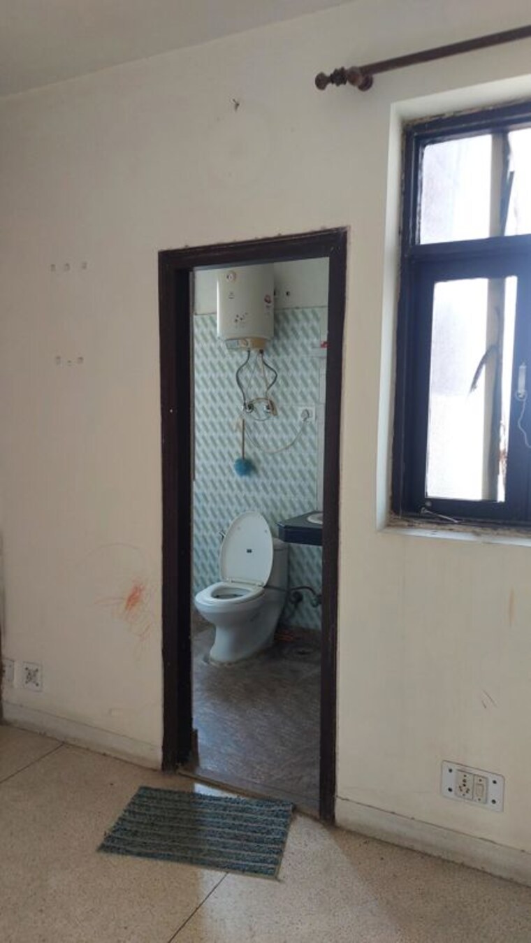 Room, sector 21 2 Bedroom 1550 Sq.Ft. Builder Floor In Sector 21 Gurgaon 10629671