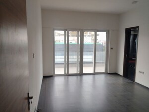 Room in 4 BHK Apartment at Naiknavare Eminence Saga, Viman Nagar – for Sale