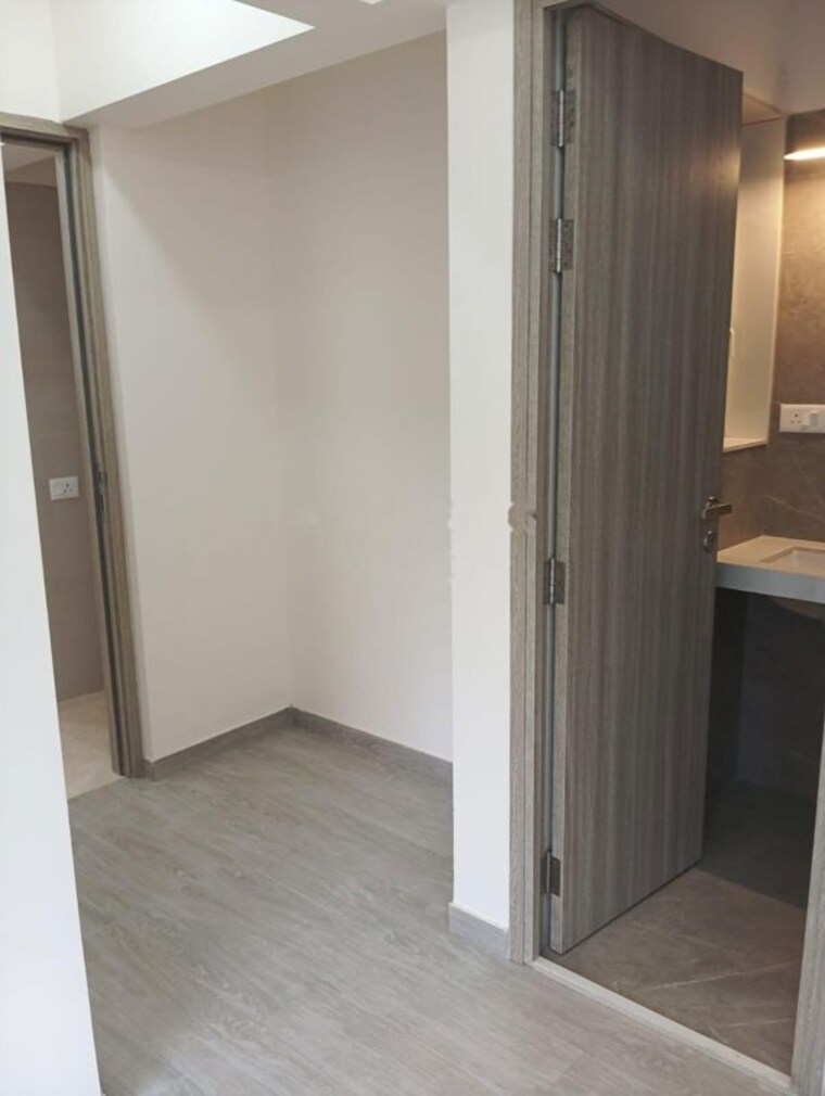 Room, rustomjee-cleon 1.5 Bedroom 785 Sq.Ft. Apartment In Bandra East Mumbai 10629694