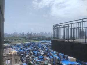 5 BHK Apartment – Exterior View View at Shapoorji Pallonji BKC 28, Bandra East - for Rent