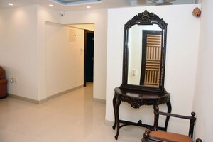  2 BHK Apartment at Bandra West – for Rent