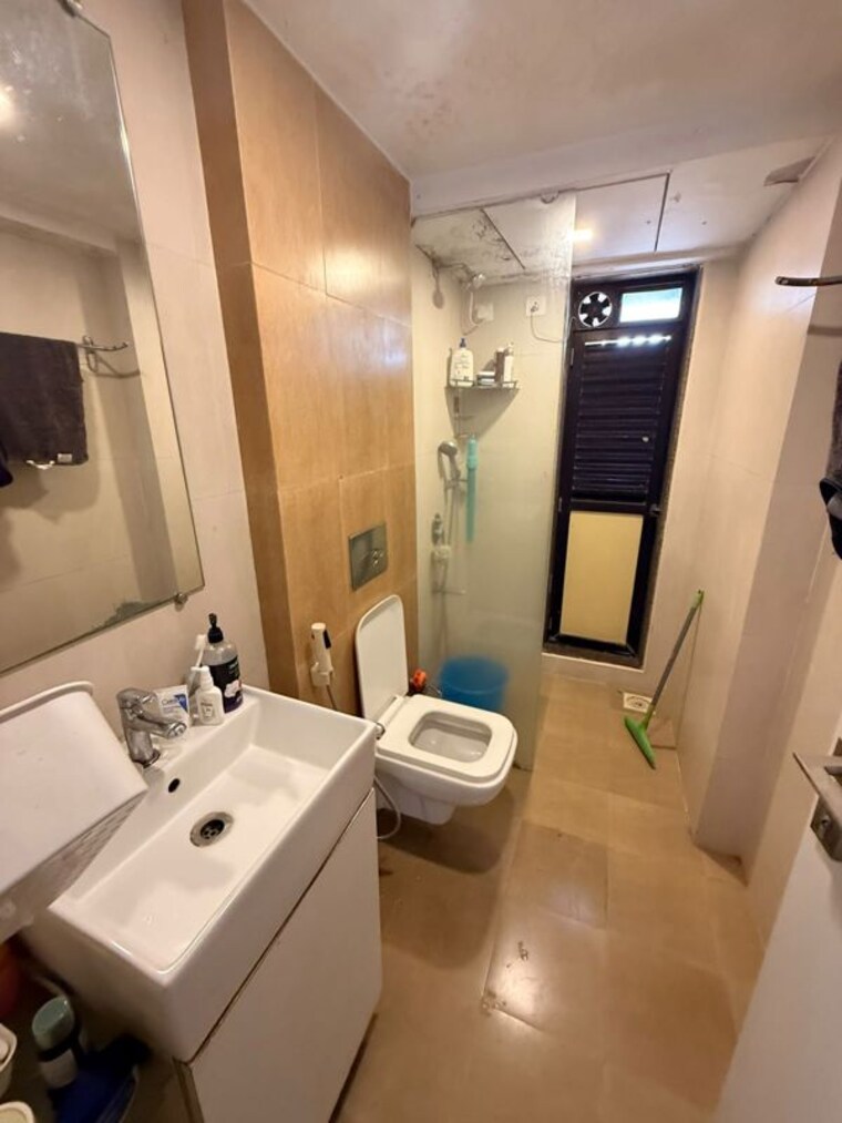 Washroom, kanakia-rainforest 2 Bedroom 800 Sq.Ft. Apartment In Andheri East Mumbai 10629731
