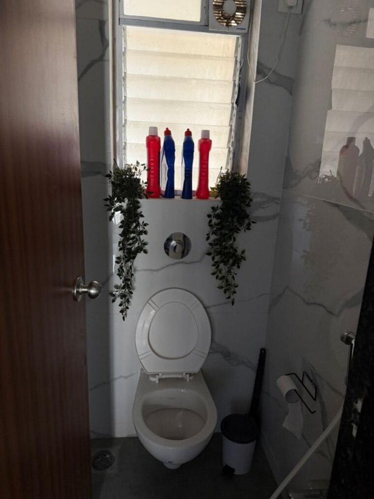 Bathroom, raunak-bliss 1 Bedroom 400 Sq.Ft. Apartment In Ghodbunder Road Thane 10629781