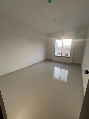 Room in 3 BHK Apartment at Gada Anutham, Hadapsar – for Sale