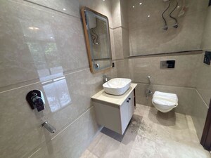 Bathroom in 2 BHK Builder Floor at Sector 22 – for Rent