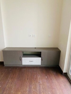 Furnished Amenities in 3.5 BHK Apartment at Paras Irene, Sector 70a – for Sale