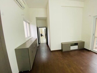 3.5 BHK + Servant Room 1830 Sq.Ft. Apartment in Paras Irene