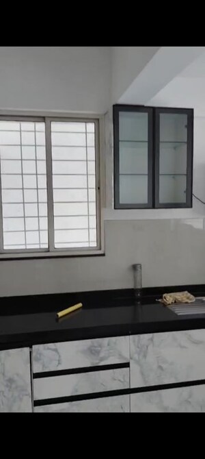 Room in 3 BHK Apartment at Deu Trident, Pimple Nilakh – for Rent