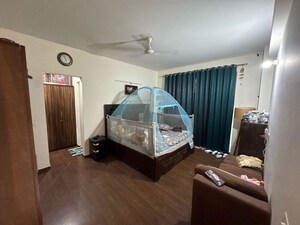 Living Room in 3 BHK Builder Floor at Sector 23 – for Rent