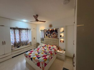 Bedroom in 3 BHK Apartment at Shapoorji Pallonji Vicinia, Powai – for Rent