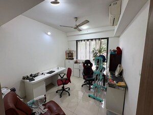 Team Area in 3 BHK Apartment at Shapoorji Pallonji Vicinia, Powai – for Rent