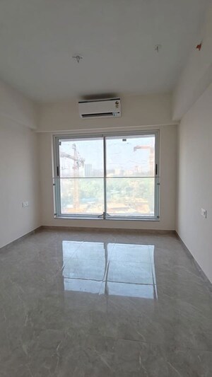 Room in 3 BHK Apartment at LnT Elixir Reserve, Powai – for Rent