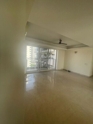 Room in 3 BHK Builder Floor at Sector 23 – for Rent