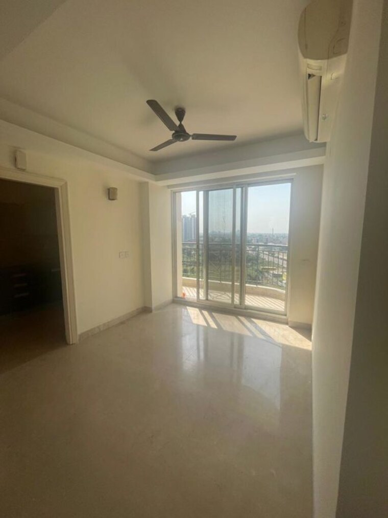 Room, sector 23 3 Bedroom 1550 Sq.Ft. Builder Floor In Sector 23 Gurgaon 10629842