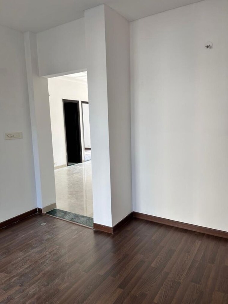Room, bptp-park-elite-floors 3 Bedroom 250 Sq.Yd. Apartment In Sector 85 Faridabad 10629378