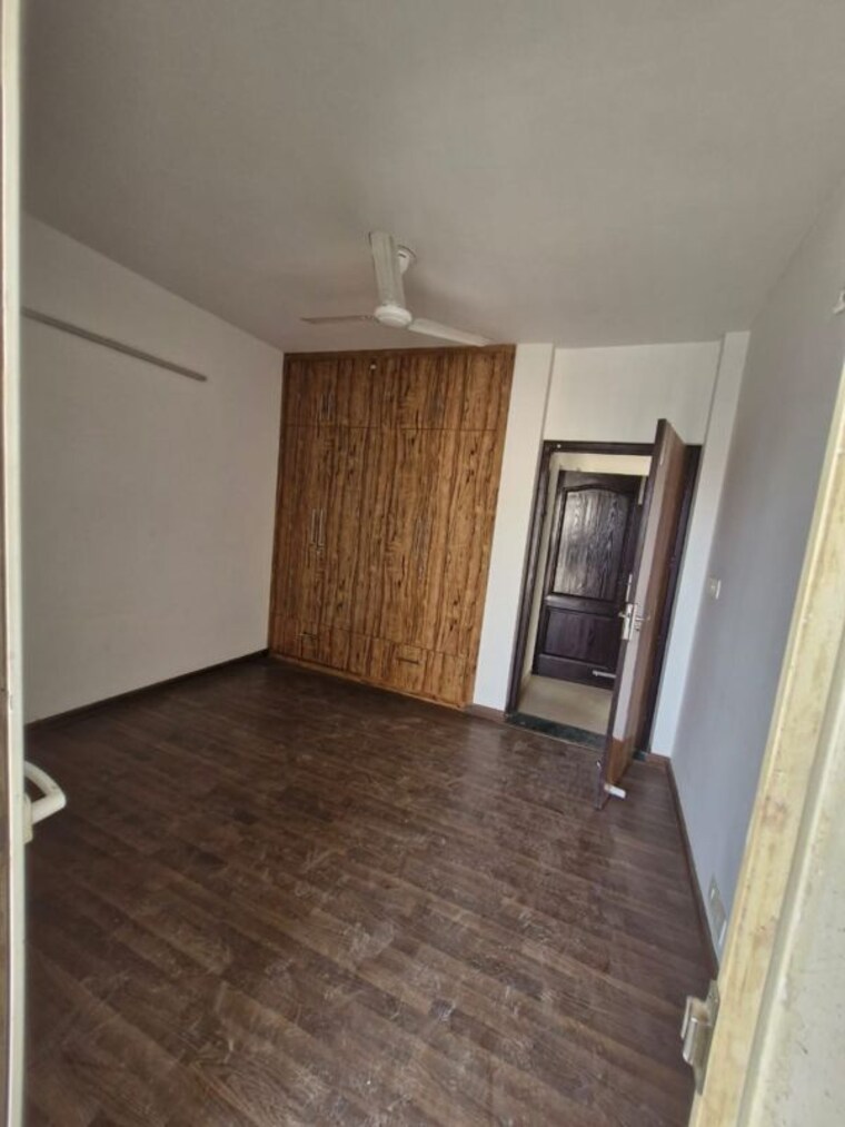 Room, bptp-park-elite-floors 3 Bedroom 250 Sq.Yd. Apartment In Sector 85 Faridabad 10629333