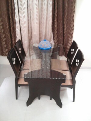 Living Room in 2 BHK Apartment at Mayur Colony – for Rent