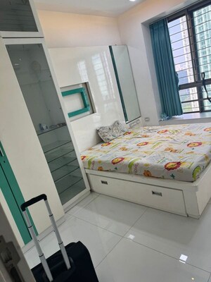 Bedroom in 2.5 BHK Apartment at Oberoi Realty Woods, Goregaon East – for Rent
