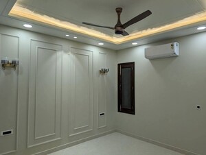 Room in 3 BHK Apartment at BPTP Amstoria, Sector 102 – for Sale