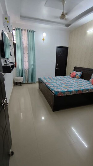 2 BHK Builder Floor For Sale in Dehrakhas