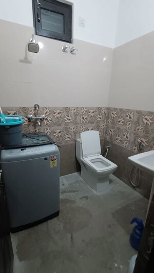 Team Area in 2 BHK Builder Floor at Dehrakhas – for Sale
