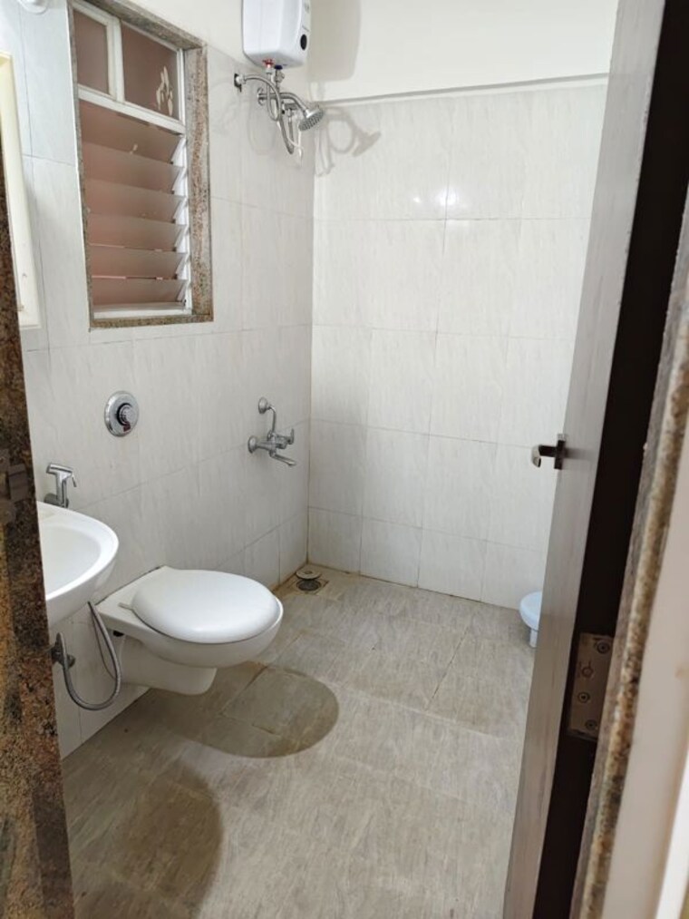 Bathroom, puranik-aldea-annexo 2 Bedroom 850 Sq.Ft. Apartment In Baner Pune 10629919