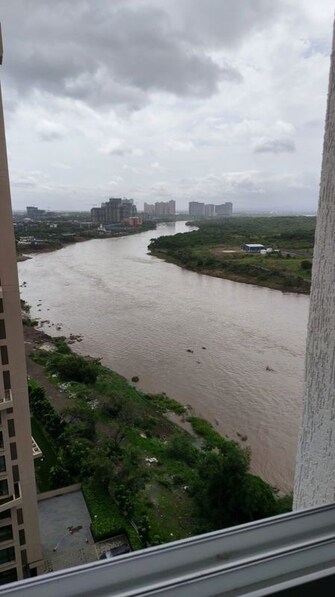 2 BHK 800 Sq.Ft. Apartment in Kohinoor Zen Estate
