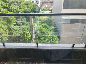 Balcony in 2 BHK Builder Floor at Sector 21 – for Rent